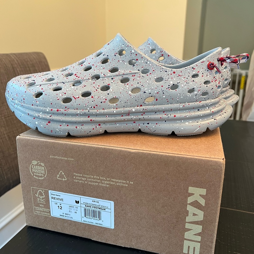 Kane Footwear Stars & Stripes Speckle Size 12